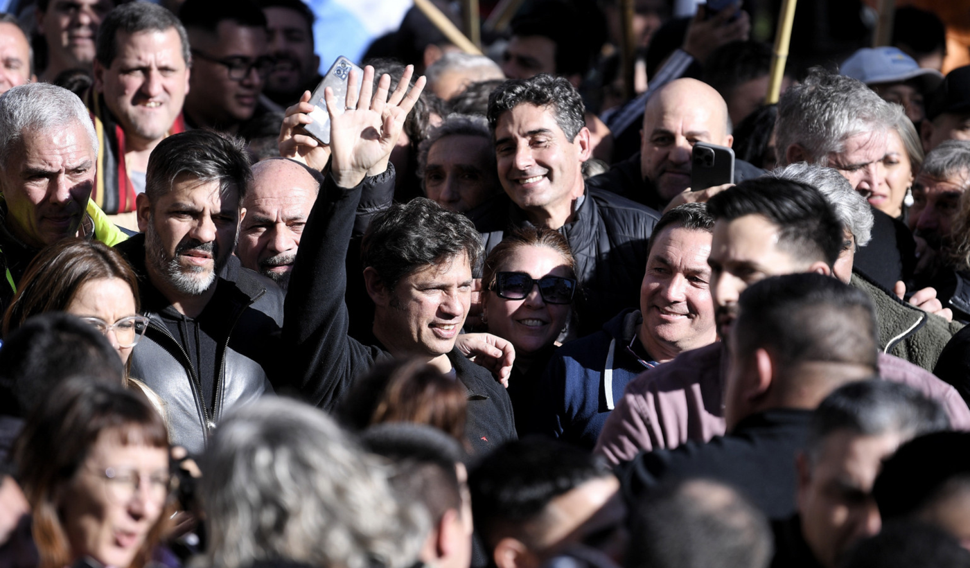 Akel Kicillof en Plaza de Mayo por Cristina Kirchner.png