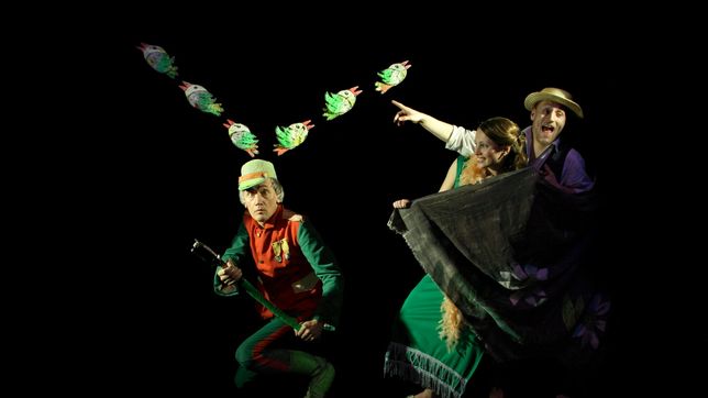 el teatro negro de praga llega al teatro coliseo podesta con su magia visual unica