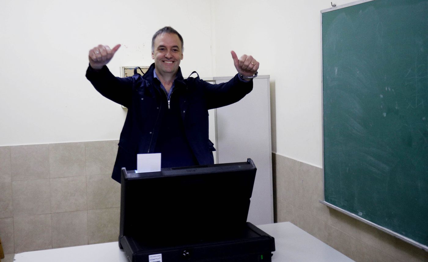 Manuel Adorni, candidato de La Libertad Avanza, el gran ganador de la jornada