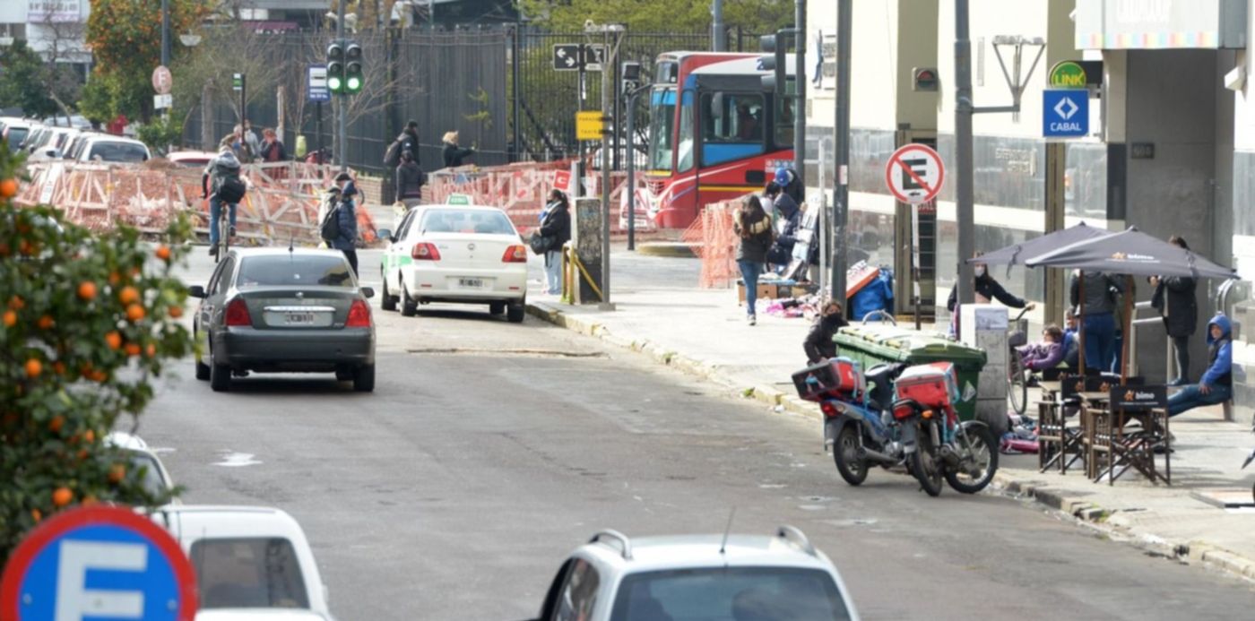 calle 47 entre 7 y 8 tránsito centro microcentro