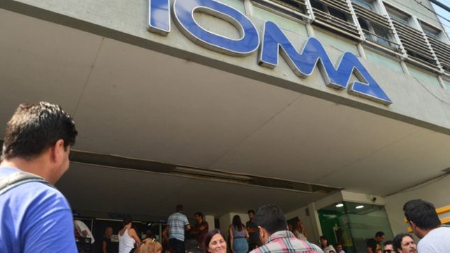 cuidadores de ioma y jovenes contra el cambio climatico: viernes de protestas en la plata