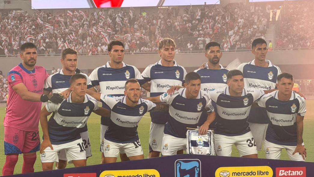 Con Panaro expulsado y Villarreal lesionado: ¿quién será el extremo de Gimnasia?