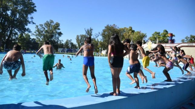 natacion, talleres y juegos: mas de 1.000 chicos disfrutaron de la colonia de la repu