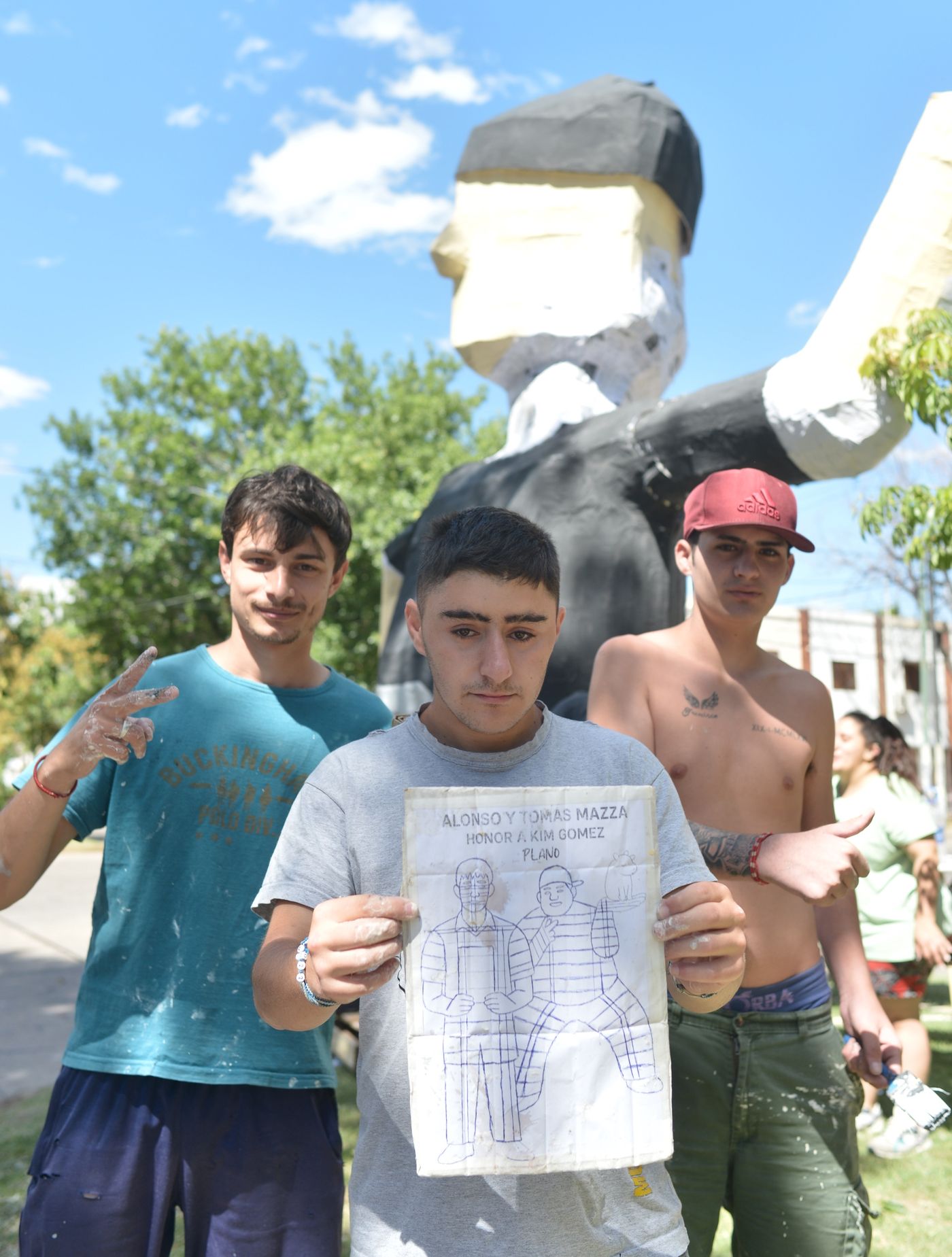 El grupo Somos 38 y 22 también hará su homenaje a Kim Gómez