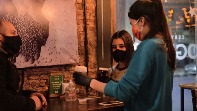 garro pedira la reactivacion de bares y restaurantes con un sistema take away plus