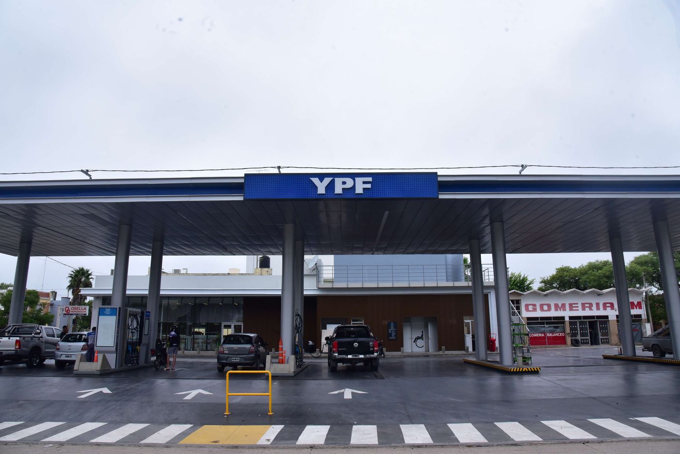 Estación de servicio YPF (1)