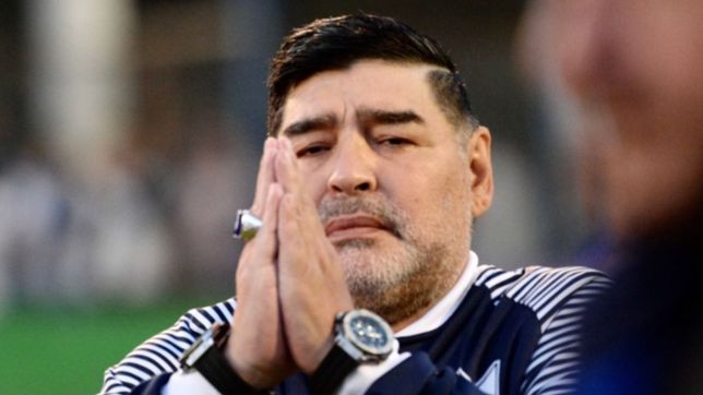 de la mano de maradona, gimnasia arranca a trabajar con el objetivo de salvarse