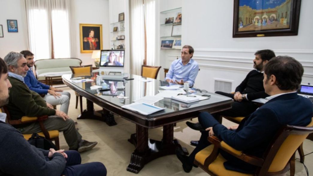 Pago de sueldos y servicios: la preocupaciones que Julio Garro le planteó a Axel Kicillof por el coronavirus y la cuarentena