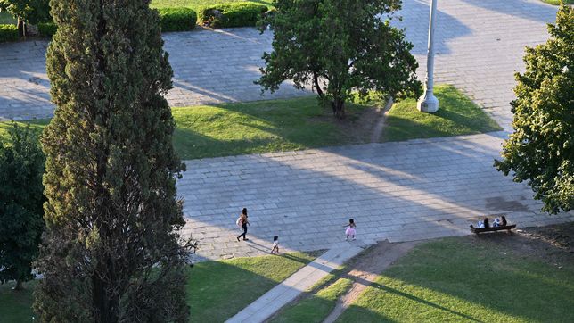 la semana sigue en la plata con algo de humedad y aires de primavera