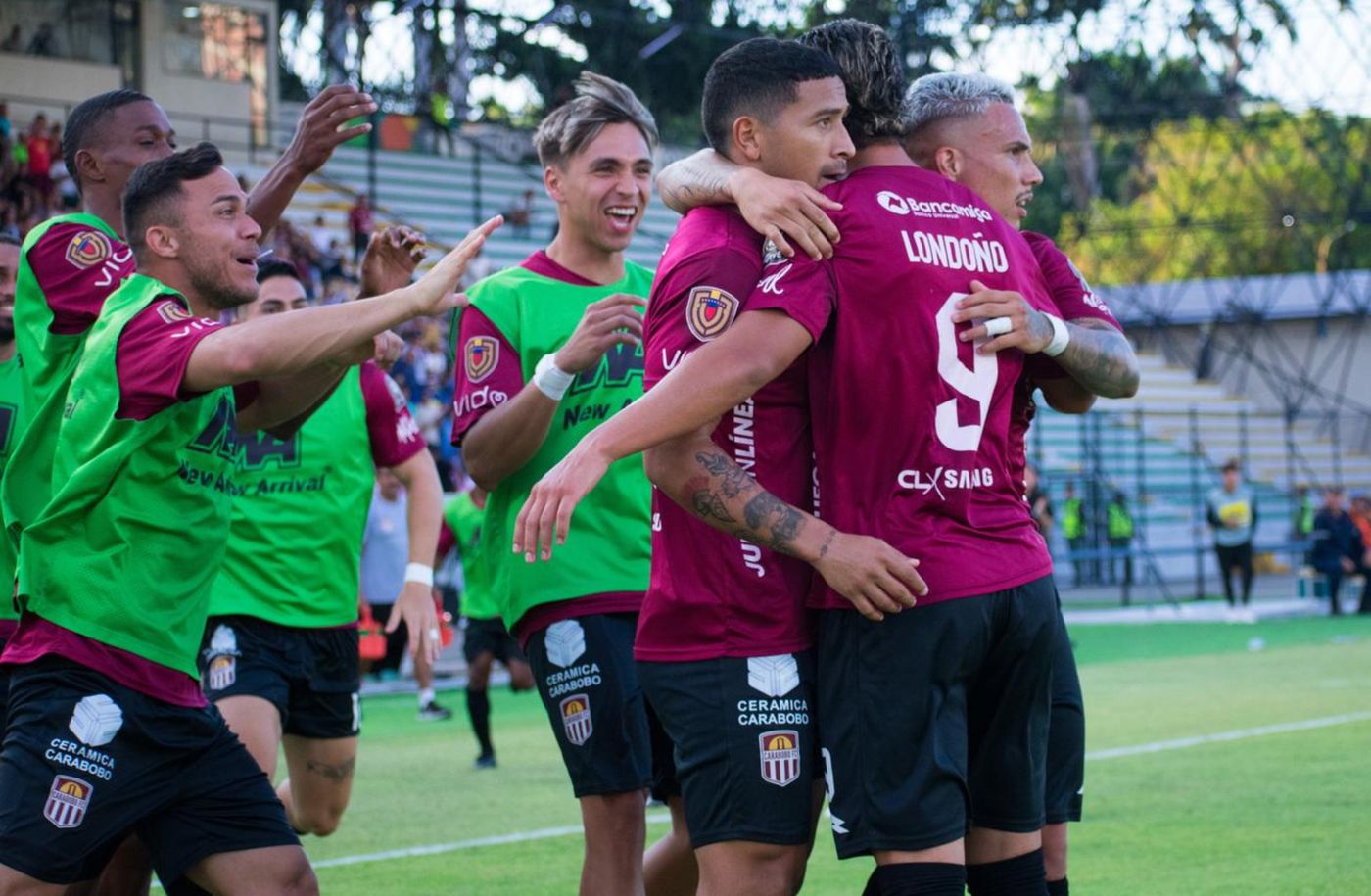 Carabobo festejo gol.jpg