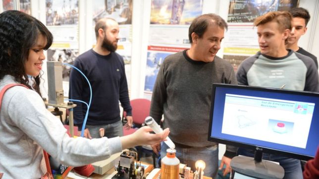 stands, charlas y talleres: la expo universidad cierra con todo en el pasaje dardo rocha
