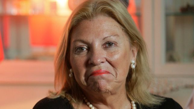 insolito: carrio justifico la propina de 5 pesos al mozo pero no sabe donde queda la plata