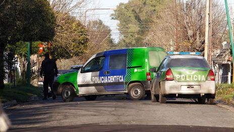 Detuvieron a dos adolescentes por el asesinato de un hombre en City Bell Detuvieron a dos adolescentes por el asesinato de un hombre en City Bell