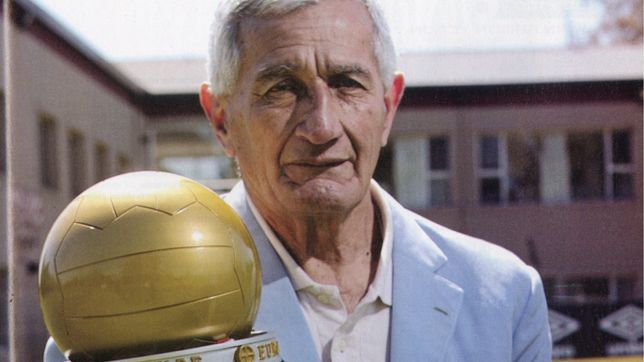 la familia de juan ramon veron organizo una misa en su memoria y por su eterno descanso