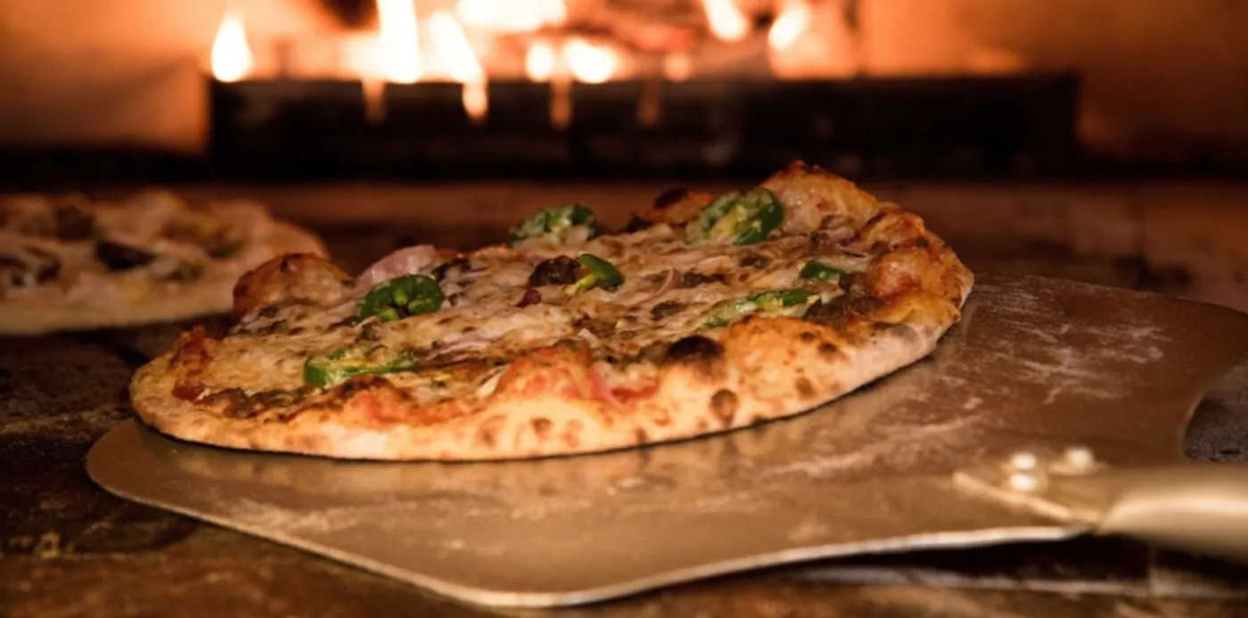 "La Noche de la Pizza y la Empanada" se lleva a cabo por 41° vez. "La Noche de la Pizza y la Empanada" se lleva a cabo por 41° vez.