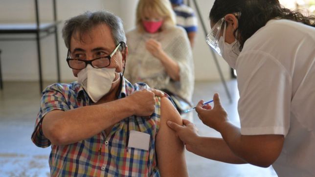 ya son 8.686 las personas que no pudieron demostrar ser de riesgo al momento de vacunarse