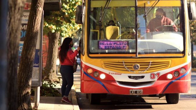 transporte pago los subsidios adeudados y las lineas de micro funcionan con normalidad