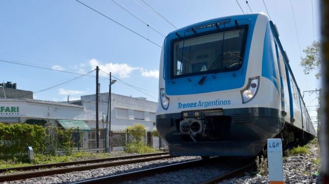 tragedia en las vias del tren roca: una formacion atropello a un hombre y murio