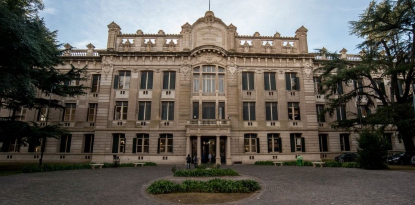 1533342417563.jpg?x=3&y=134&width=1274&height=637&rotate=0&scaleX=1&scaleY=1&ow=1280&oh=780&&cw=1920&ch=950