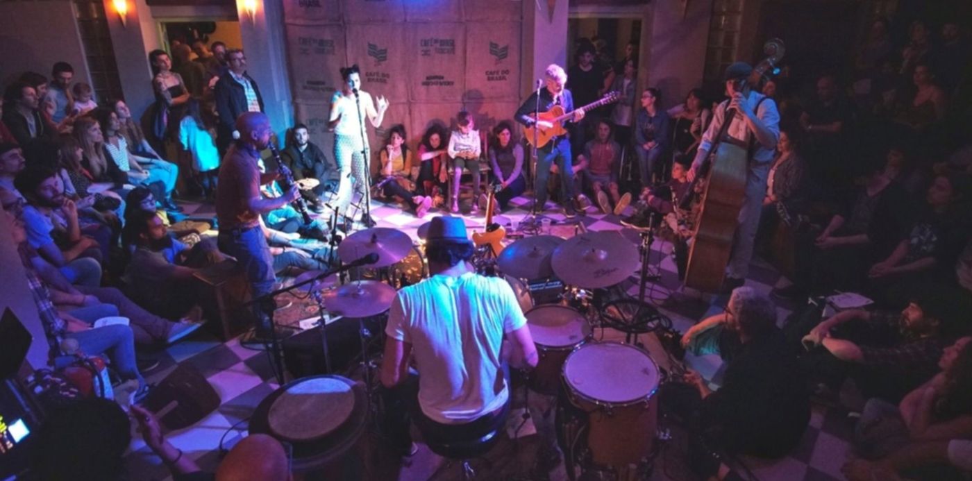 1542246031391.jpg?width=1487&rotate=0&scaleX=1&scaleY=1&ow=1500&x=6&y=224&height=744&oh=1002&&cw=1920&ch=950