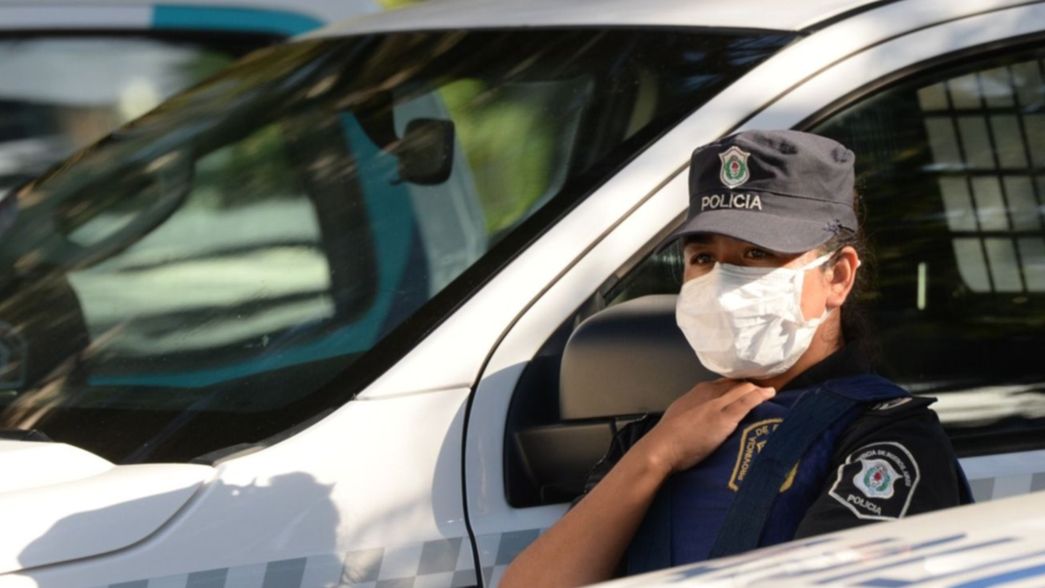 Tiros y amenazas durante un violento ataque motochorro en La Plata