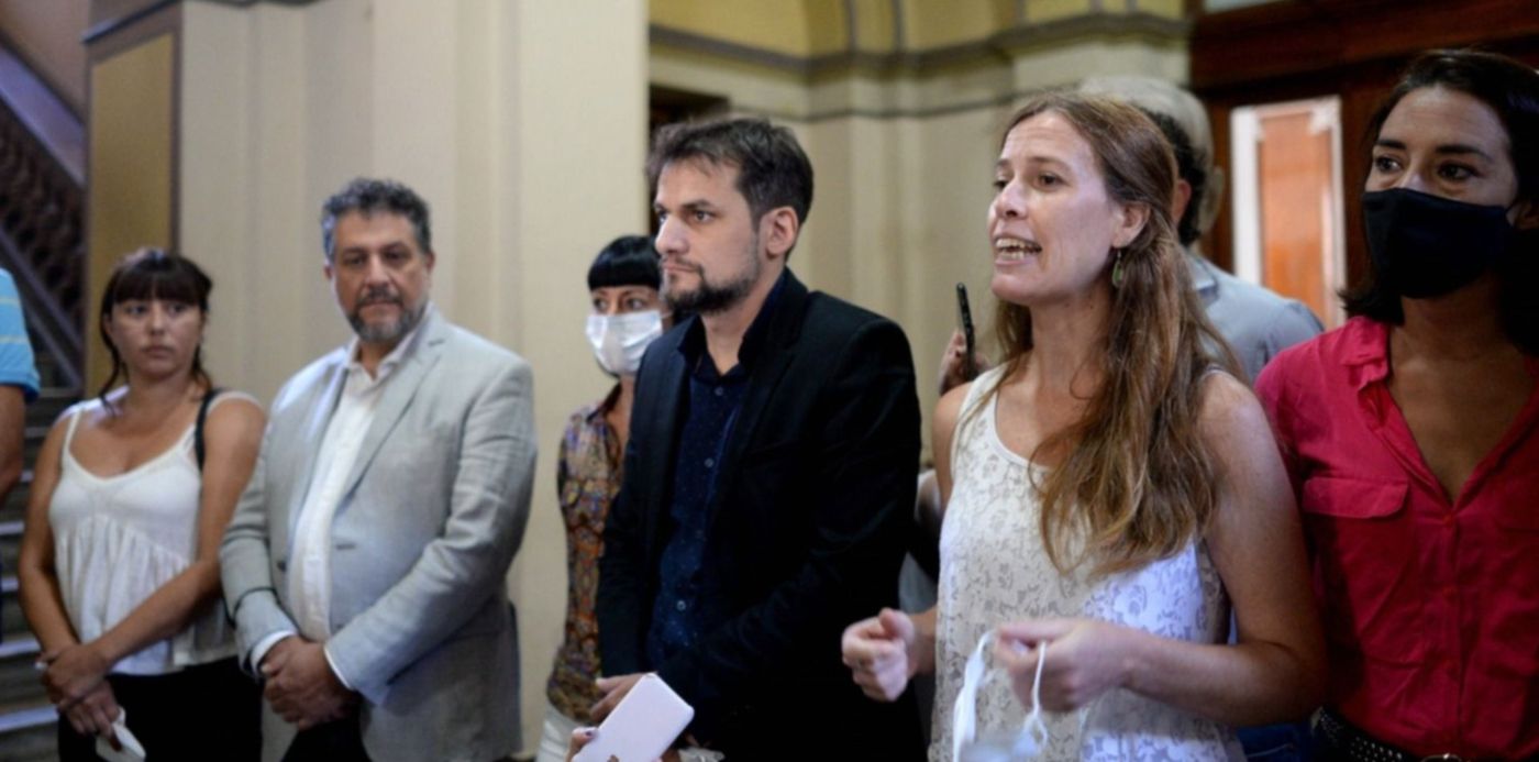 Guillermo Escudero yanina Lamberti Paula Lambertini, Facundo Albini, Ana Negrete, Nano Cara, Granillo, Luis Arias