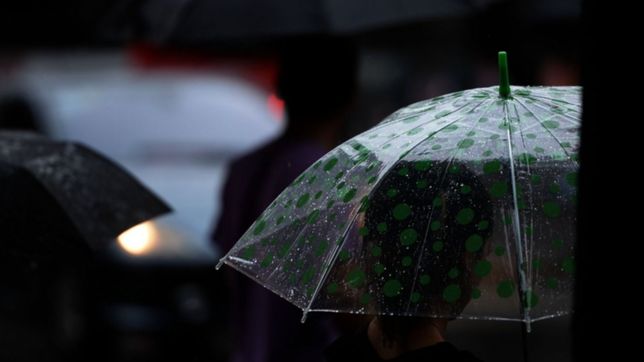 la plata en alerta amarillo por las fuertes tormentas pronosticadas para esta noche