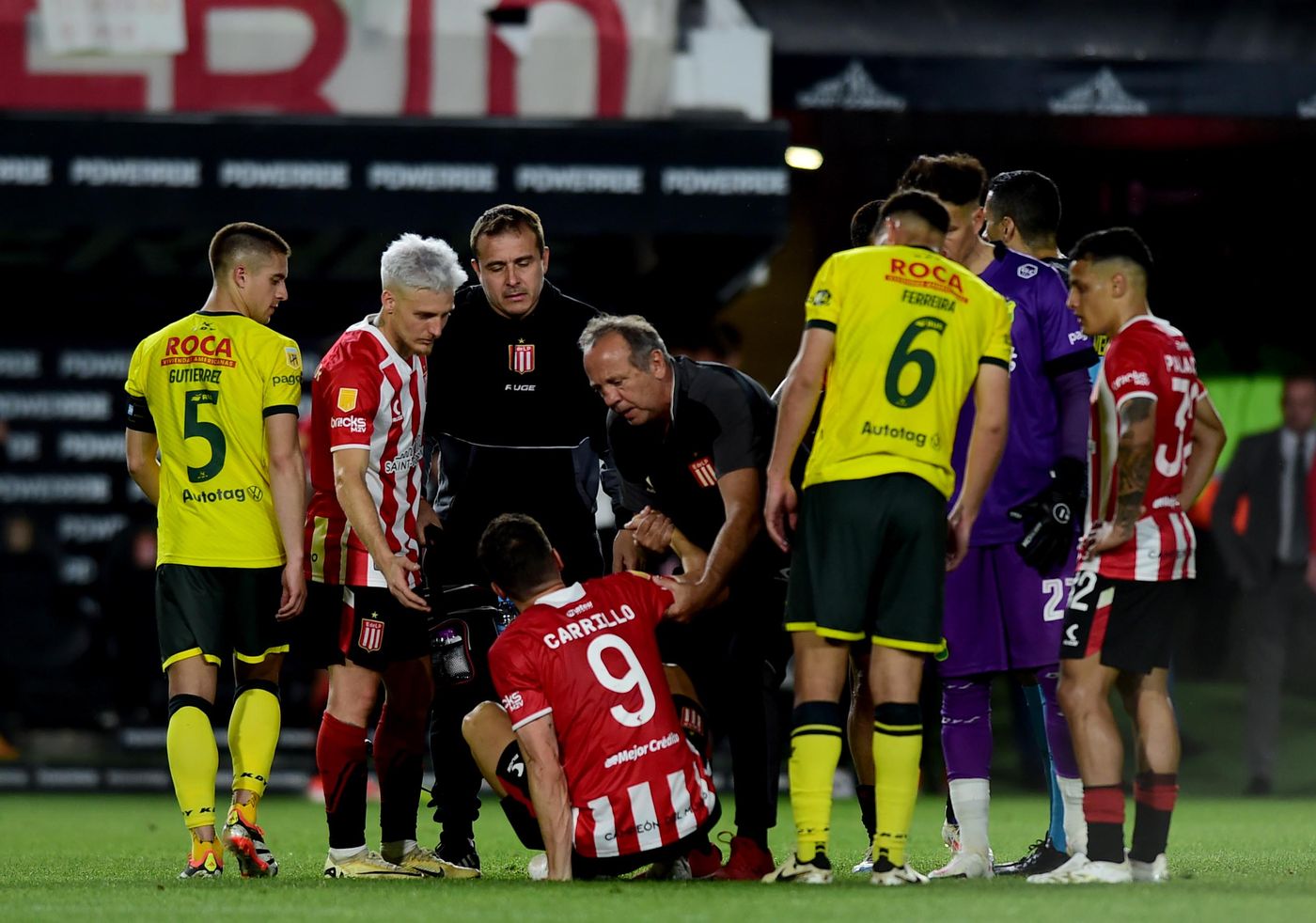 Estudiantes Defensa y Justicia  Carrillo médicos.jpg