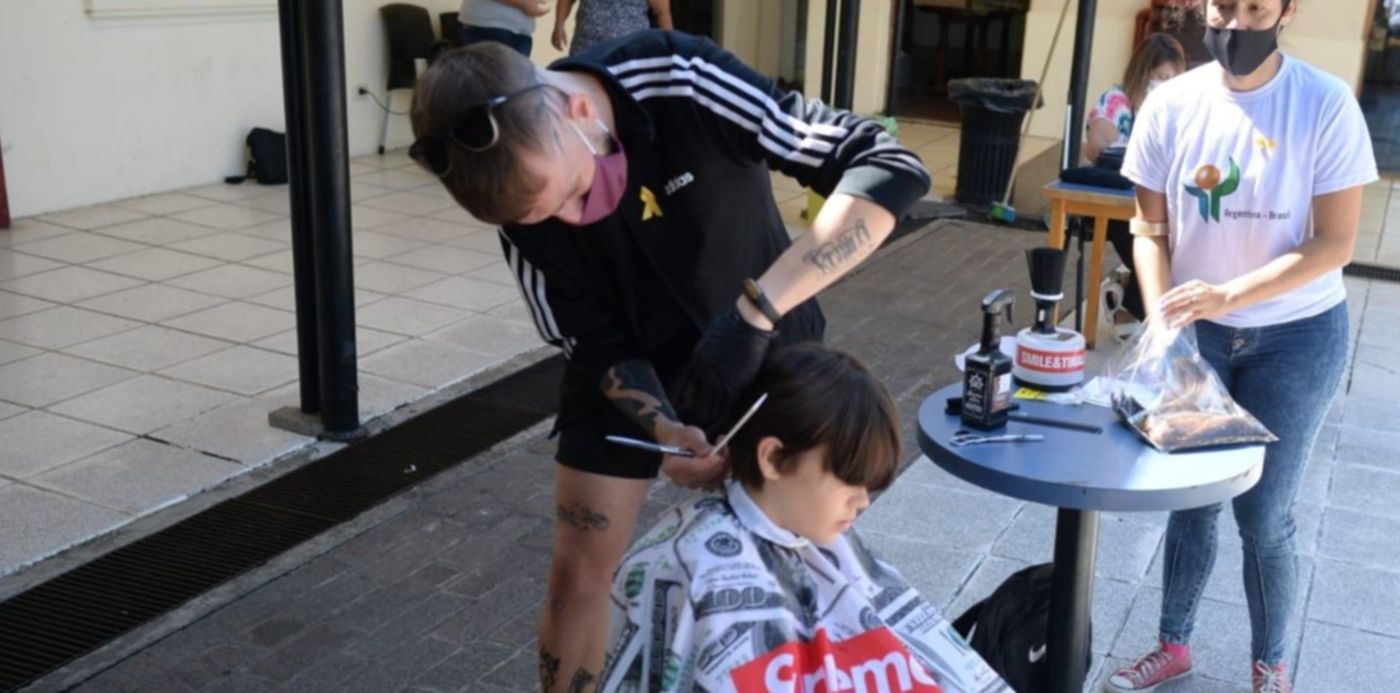 corte de pelo peluca solidaria oncológico oncologica