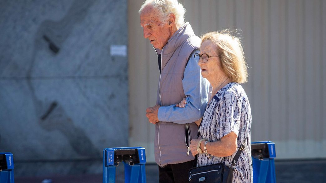 Jubilaciones atrasadas, bono congelado y el fin de la moratoria: la evolución de los haberes en Argentina