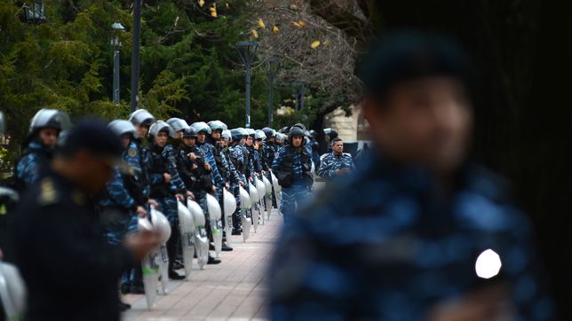 desplegaron un amplio operativo de prevencion contra motochorros en la plata