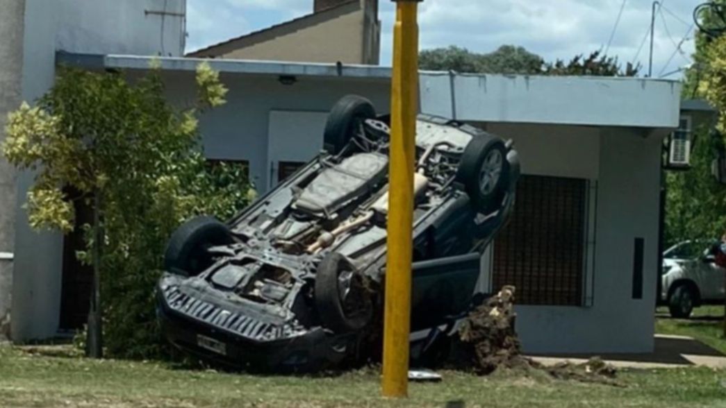 Tránsito descontrolado en La Plata: hubo 4 vuelcos en menos de una semana