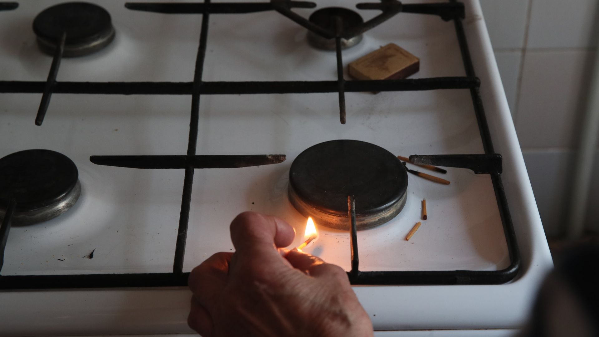 El gas también sube en junio y Camuzzi aplicará hasta un 7% de aumento en los cargos fijo y variables