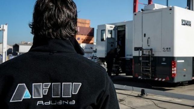 la aduana realizara una millonaria subasta: ¿como participar?