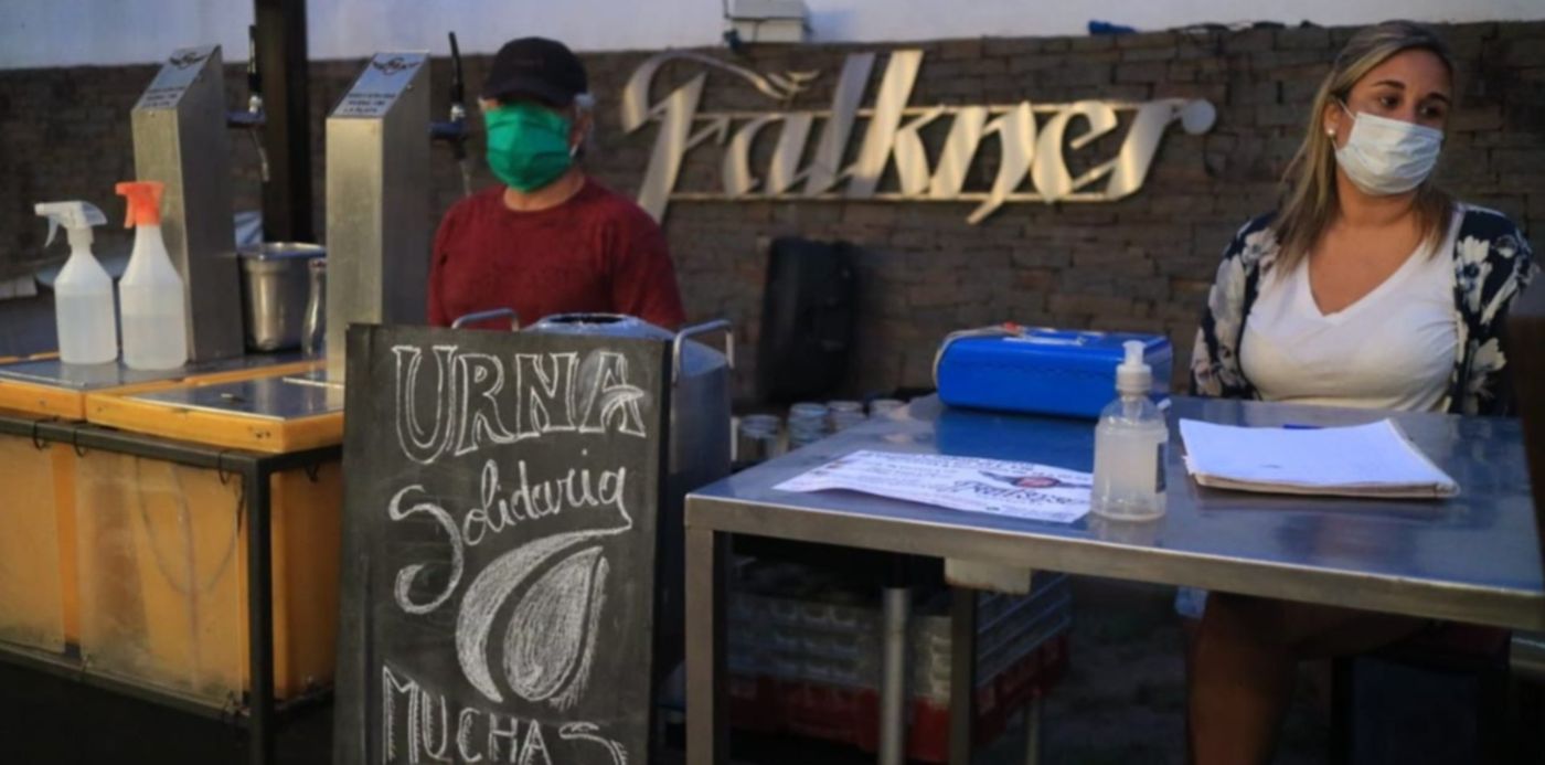toma y reapertura de la pizzería Falkner