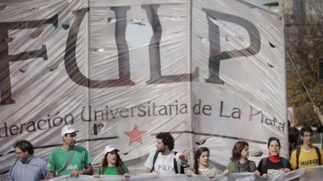 la fulp marcha para reclamar por la actualizacion del boleto estudiantil