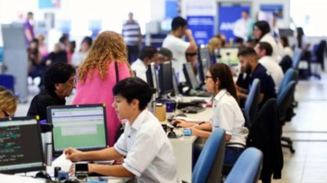 el gobierno nacional renovo los contratos en el estado por un maximo de 3 meses