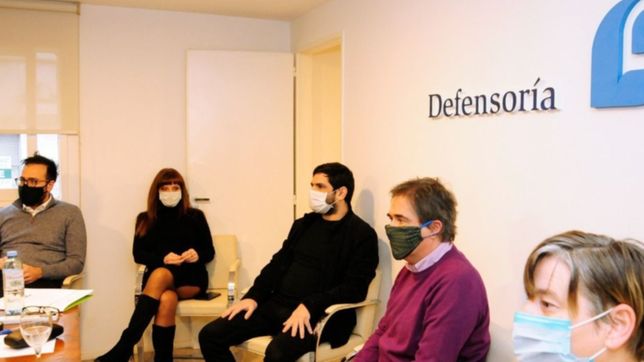 la defensoria del pueblo intimo a la amp a no cortar la cobertura a afiliados de ioma