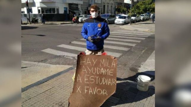 un joven vende sanguches de milanesas en la plata para pagarse los estudios y se viralizo