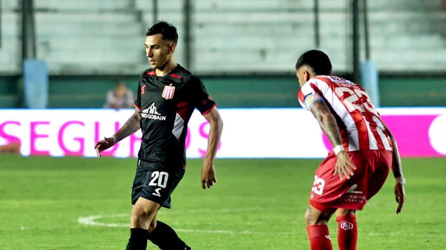 estudiantes tuvo una mala tarde y cayo ante barracas central