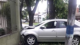 asi fue el ataque a tiros de motochorros a un docente de los hornos: esta internado asi fue el ataque a tiros de motochorros a un docente de los hornos: esta internado