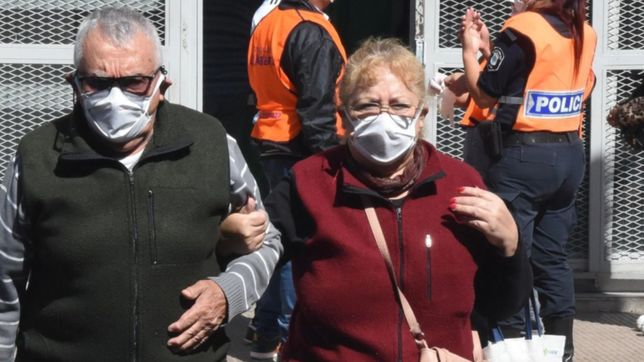 ¿como y cuando se cobraran el bono festivo los jubilados de pami?