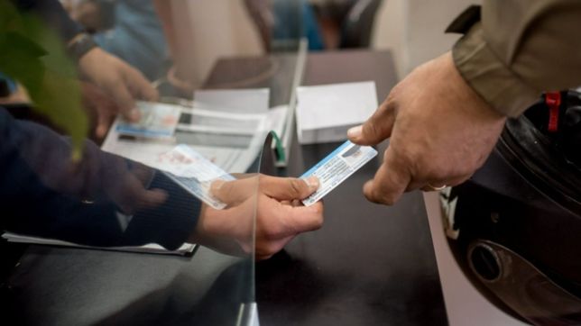 licencias vencidas: ¿como y cuando se renuevan los carnets vencidos en 2020, 2021 y 2022?