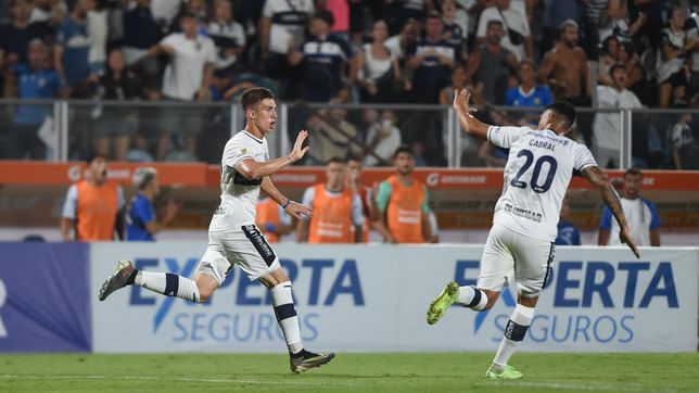 la revancha de felipe sanchez: del increible gol anulado a su bautismo en las redes de la primera