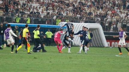 La patada de Eric Ramírez en Gimnasia que no le permitirá jugar la Copa Sudamericana con Huracán