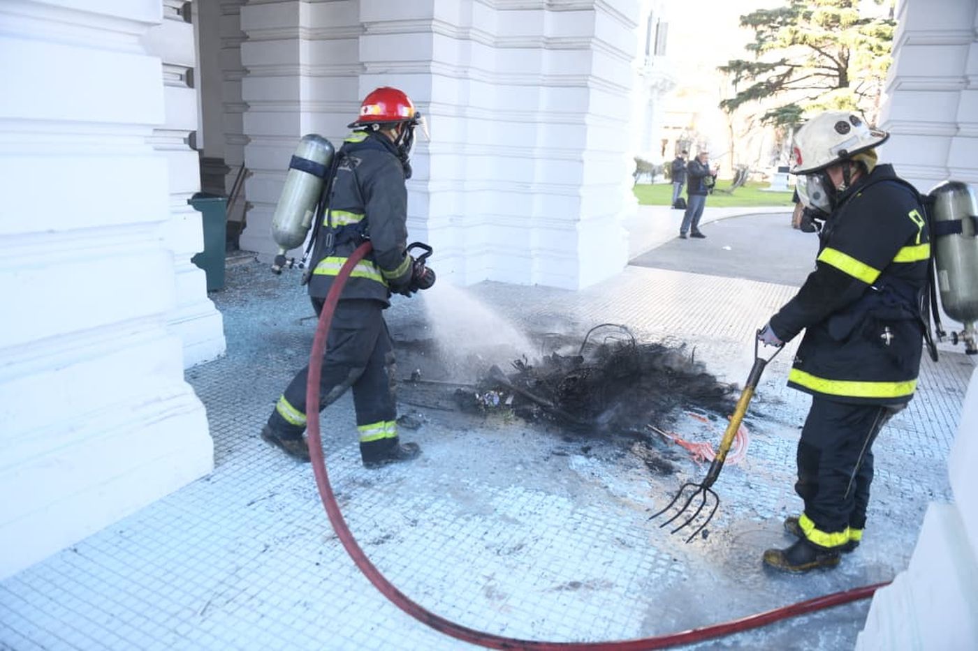 INCIDENTES municipalidad de plata cooperativistas (9)