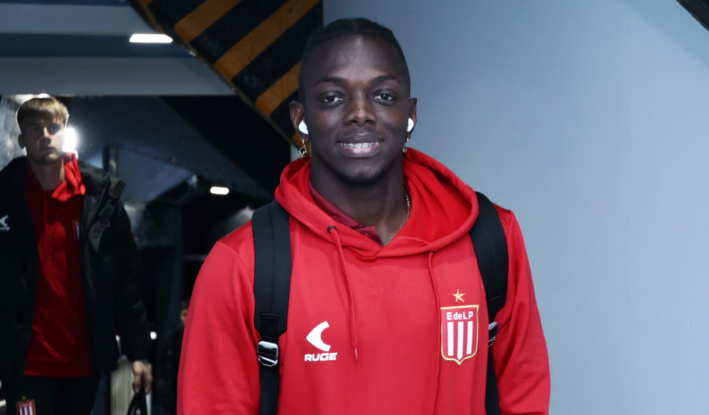 Estudiantes Racing Cetre llegada estadio