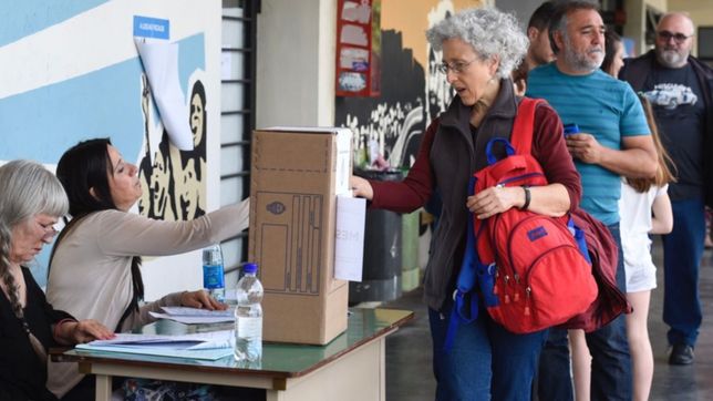 a una hora del cierre, ya voto el 70% del padron
