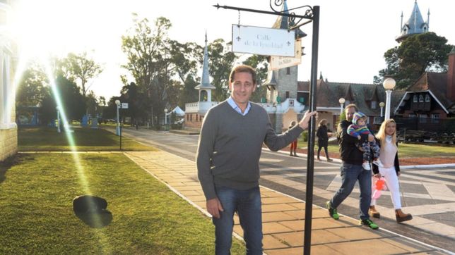 julio garro: a los platenses, la republica de los ninos no se la sacan ni muertos