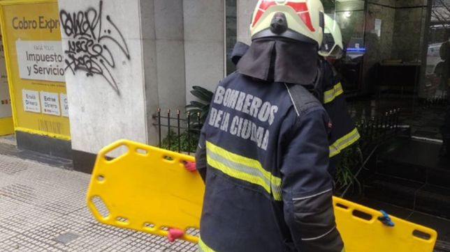 una jubilada murio y 17 personas se intoxicaron por inhalacion de monoxido de carbono